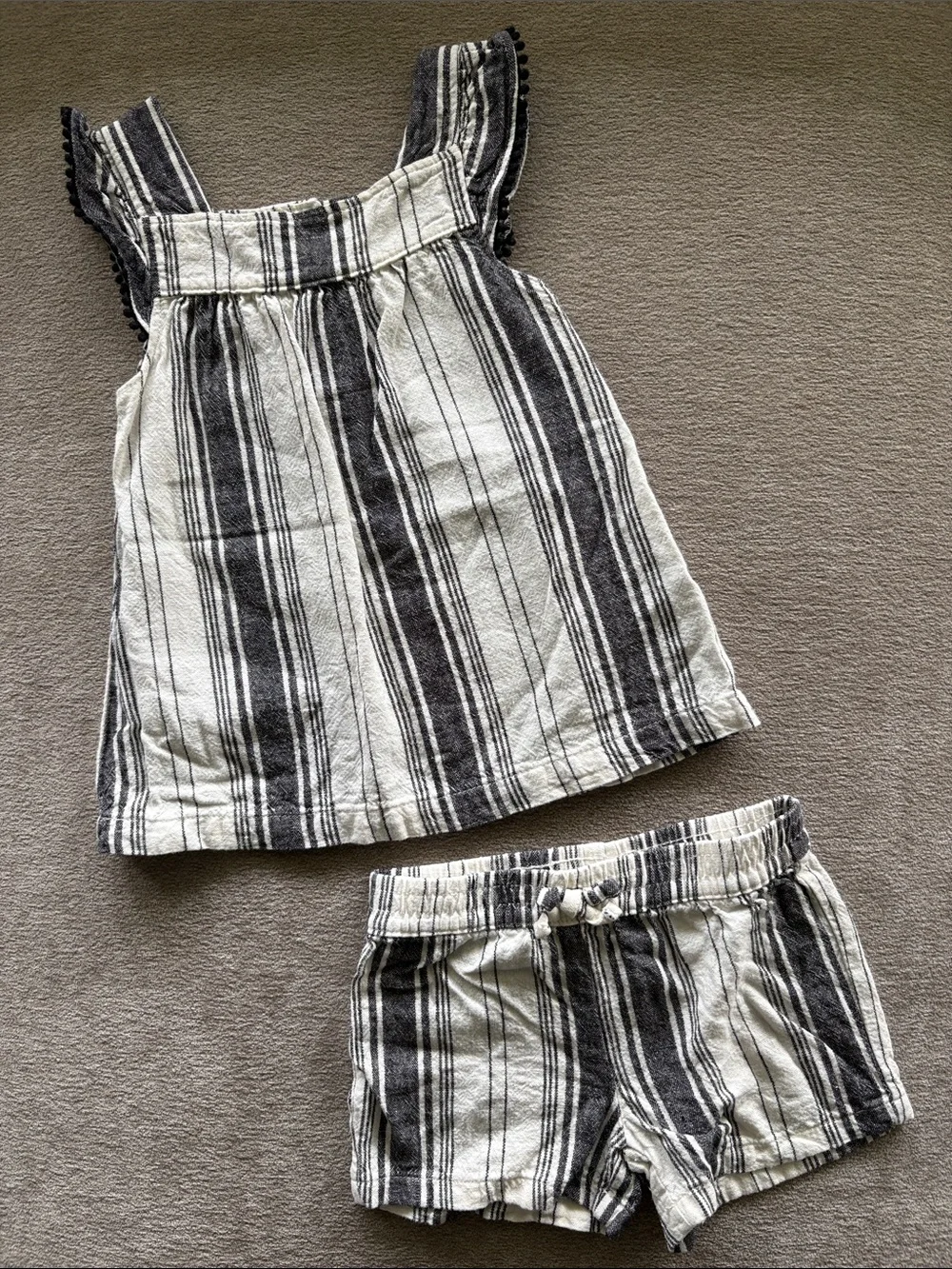 Carter’s Toddler Girl Striped Flutter Top & Linen Shorts Set